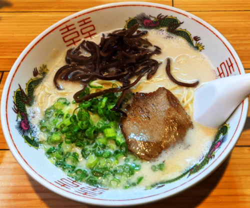 [お店めぐり]博多豚骨ラーメン　コハクノトキ