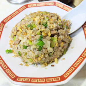 白金高輪の静かな街角で、古き良き日の風情を。『中華料理 大宝』