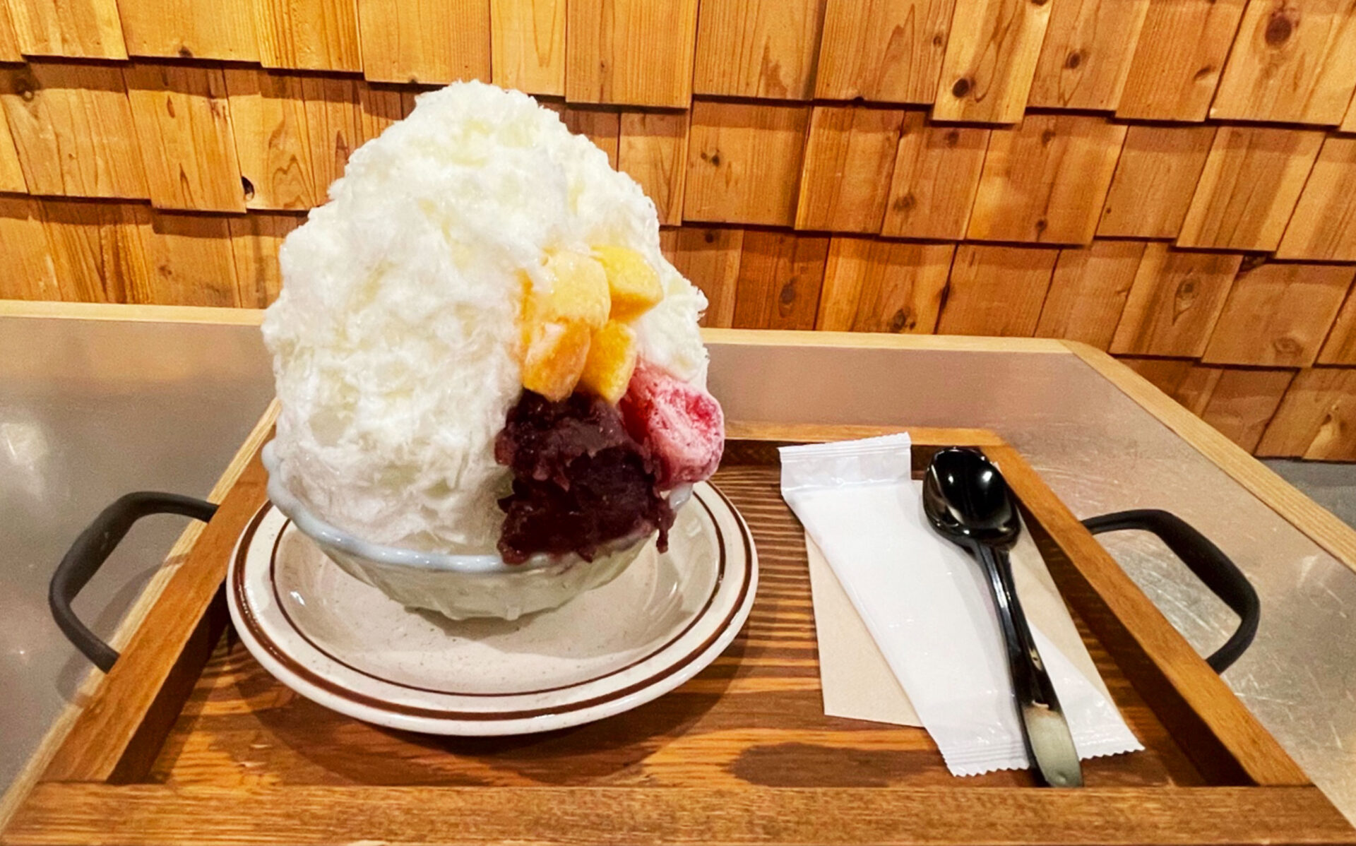 暑い夏のお供に、『HIGUMA Doughnuts』のかき氷を。